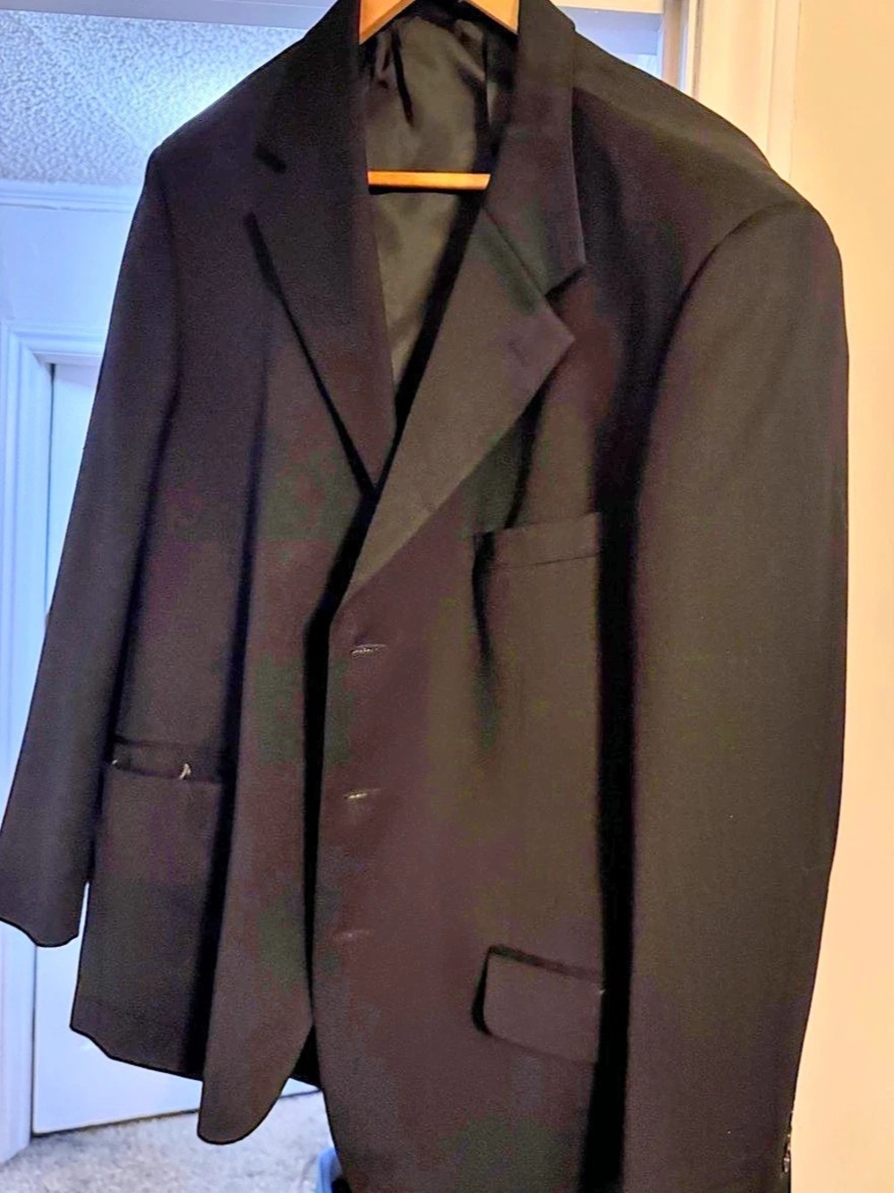 Jones New York/Golden Tail Fabric Black Blazer Like New Size 42R